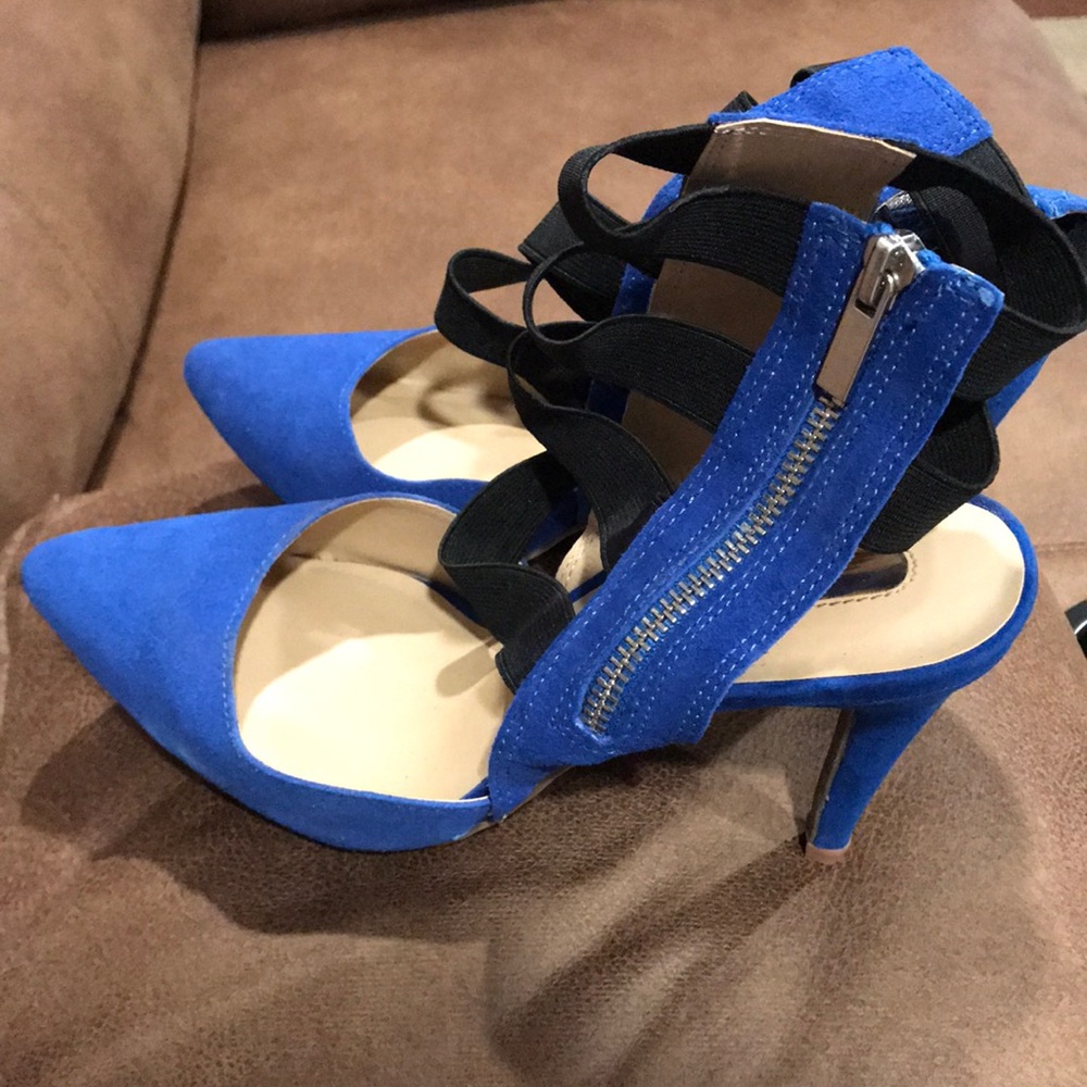Shoes - Picture 2 of 3